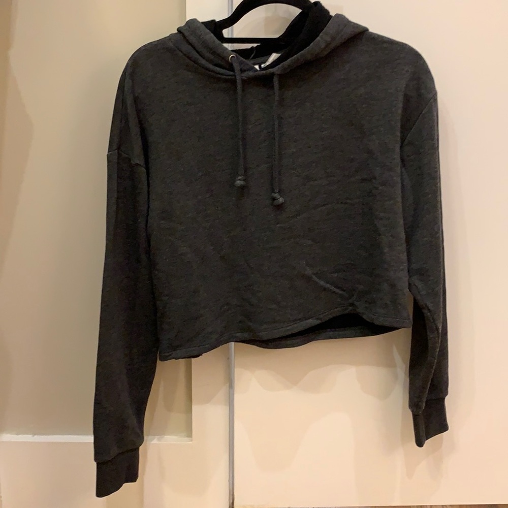 Cropped grey hoodie